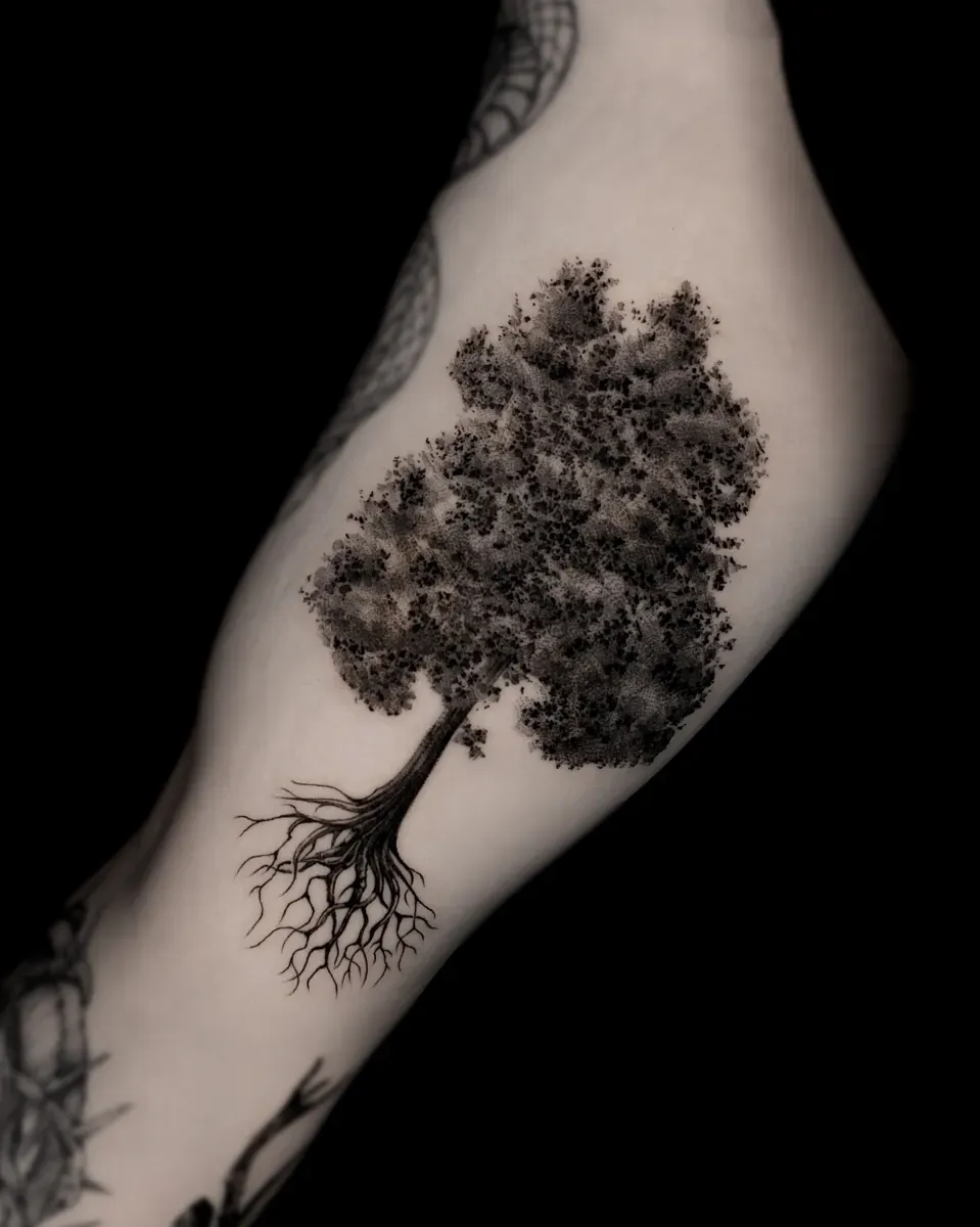 나무 블랙워크 타투 - 1