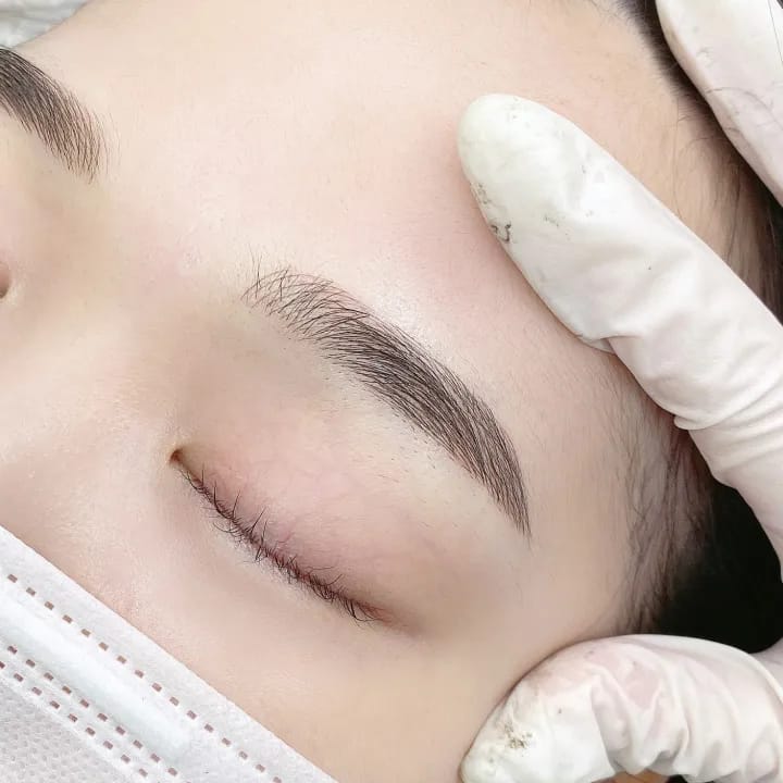 여자자연눈썹/엠보눈썹/눈썹문신