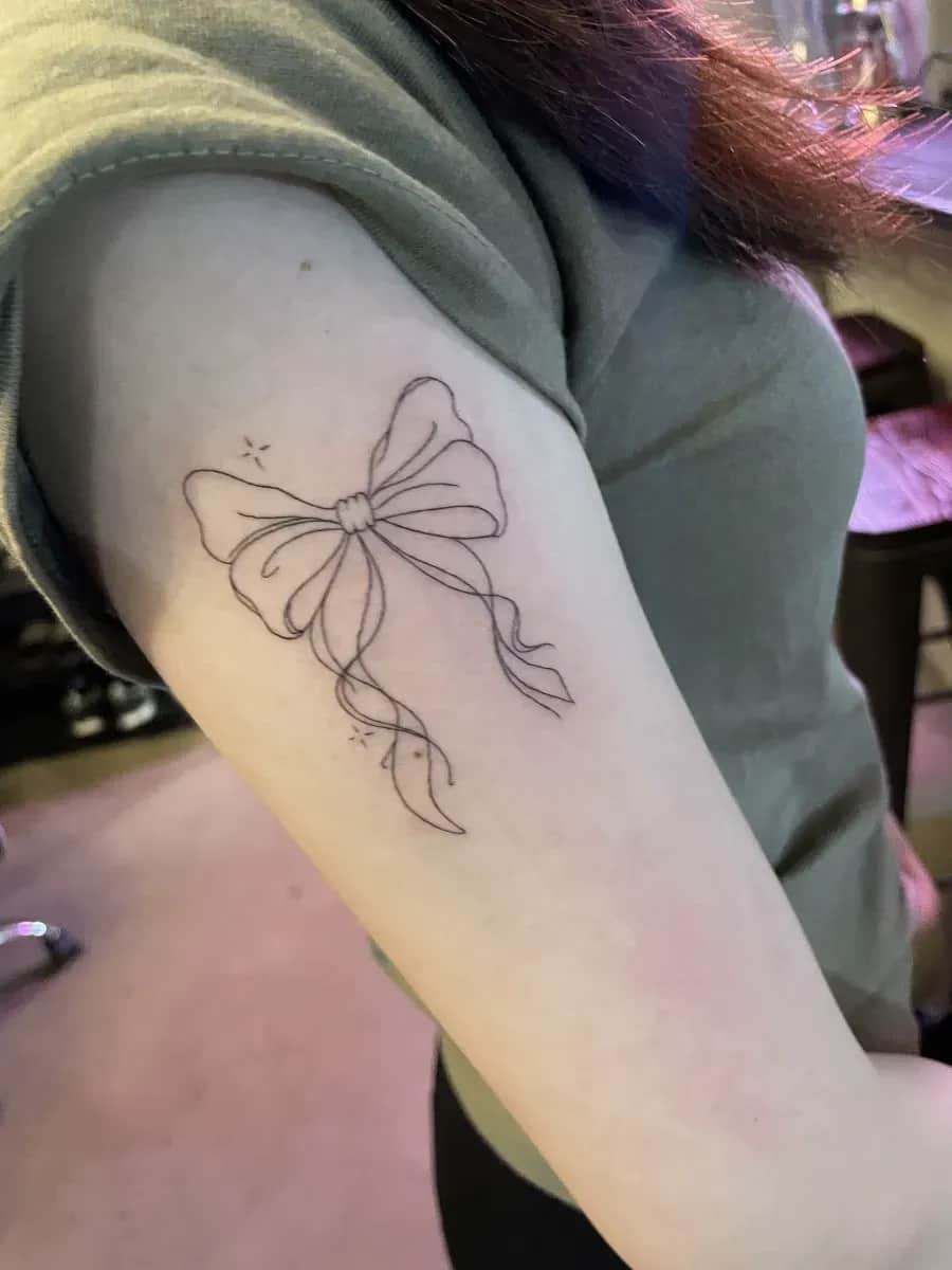 여자 팔 리본타투 수유타투에서 새긴 후기