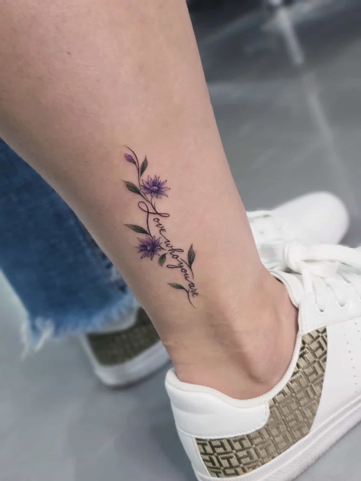 컬러 꽃 레터링