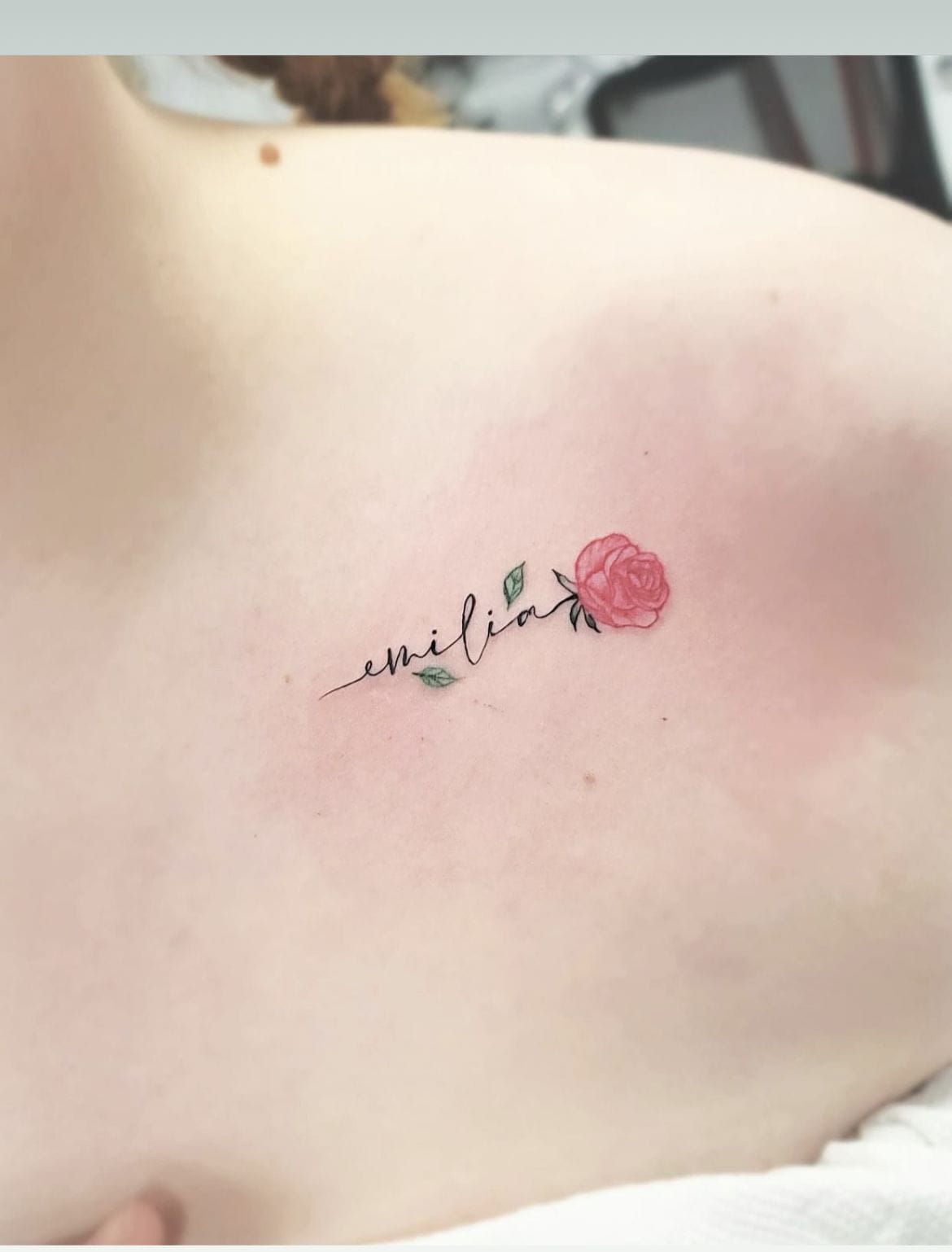 ๊ณผํ์ง ์๊ฒ ์ ๋ฆฌํ ์ด๊นจ ๋ ํฐ๋ง