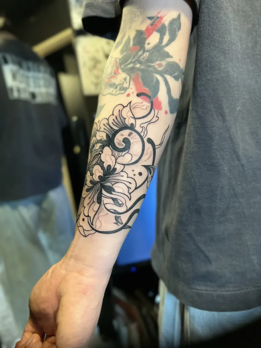 묘당타투 꽃과 함께 - 1