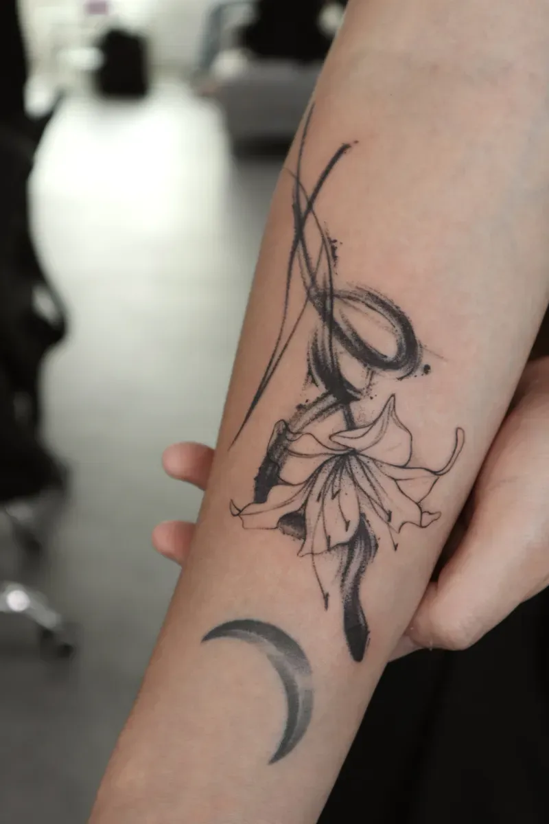 시크한 붓터치 뱀 백합🖤 꽃, 브러쉬, 멋진, 추천, 블랙워크, 예쁜, 자연, 나뭇잎, 잎사귀🌿 - 1