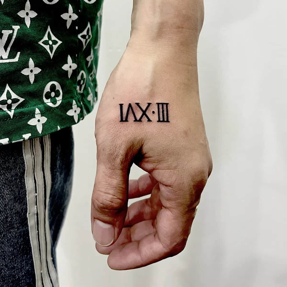 3โข16 ๋ก๋ง์ซ์ ๋ ํฐ๋ง