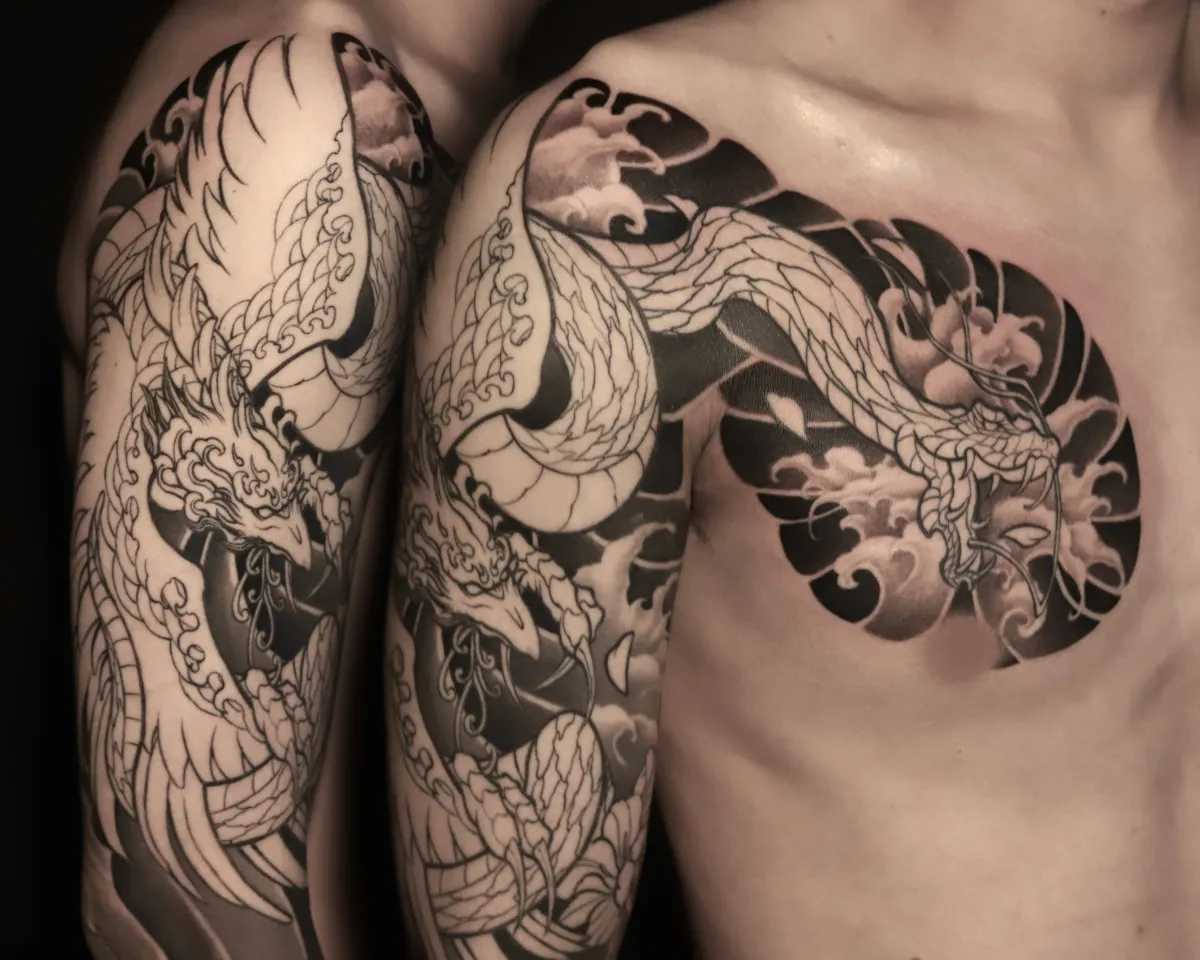 뱀 봉황 가슴 반팔 진행중