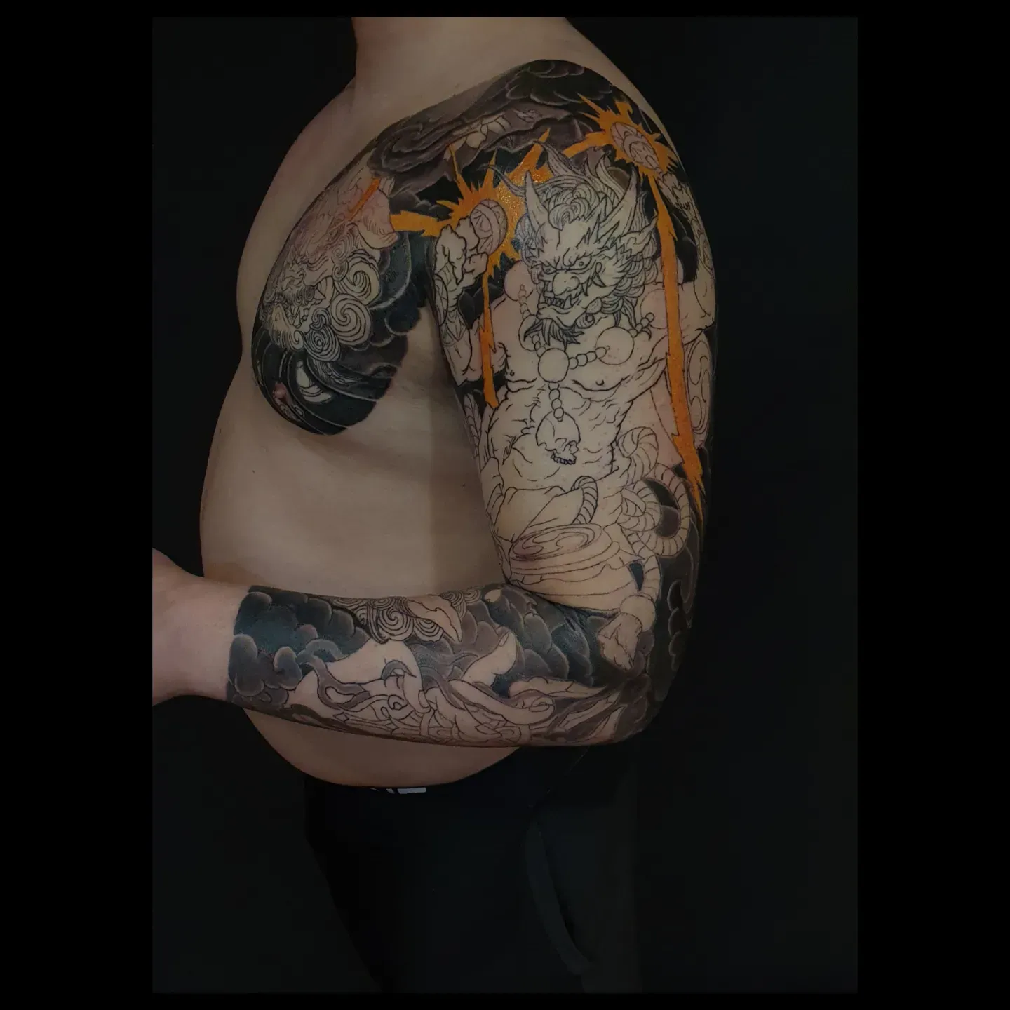 가슴긴팔 명암작업 가쿠보리 목포타투 - 1