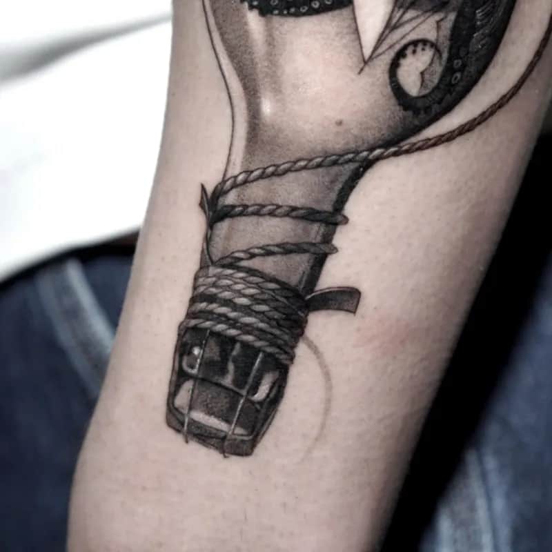 블랙펄 범선 크라켄 유리병 타투