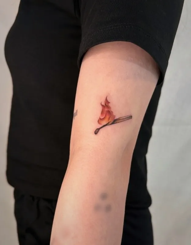 성냥개비 컬러타투