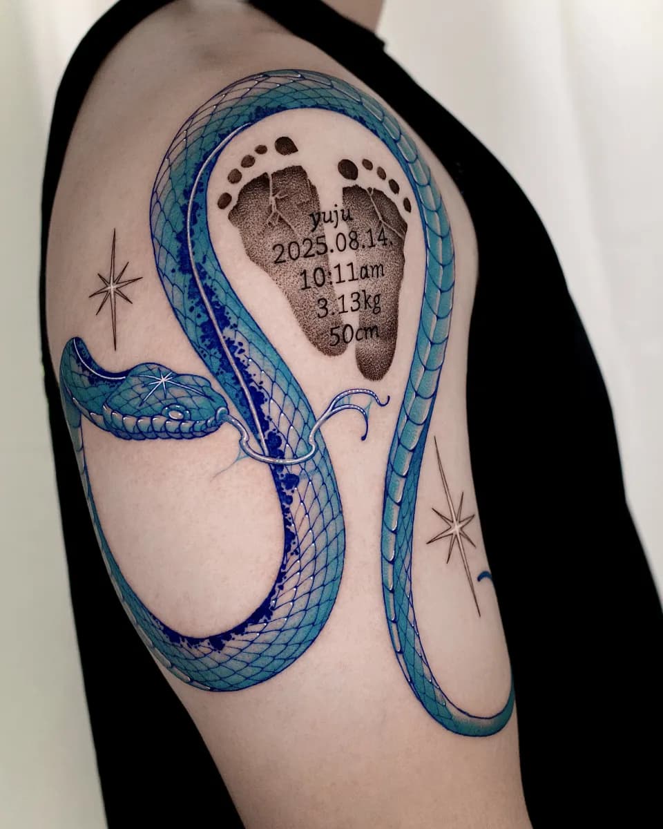 별자리 발도장 뱀 가족타투 뉴스쿨 블랙워크타투 - 1