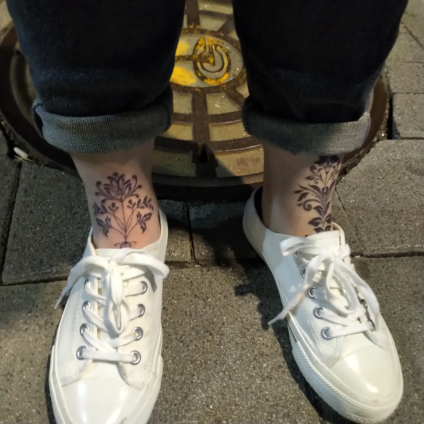 양발목 빈티지 문양 핸드포크 tattoist_petal