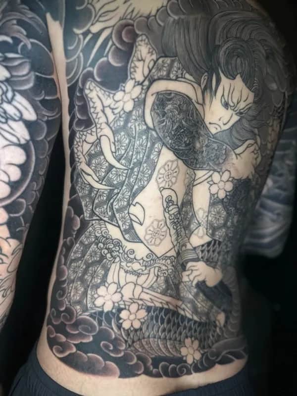 ์ด๋ ์ฆ๋ฏธ๋ฑํ