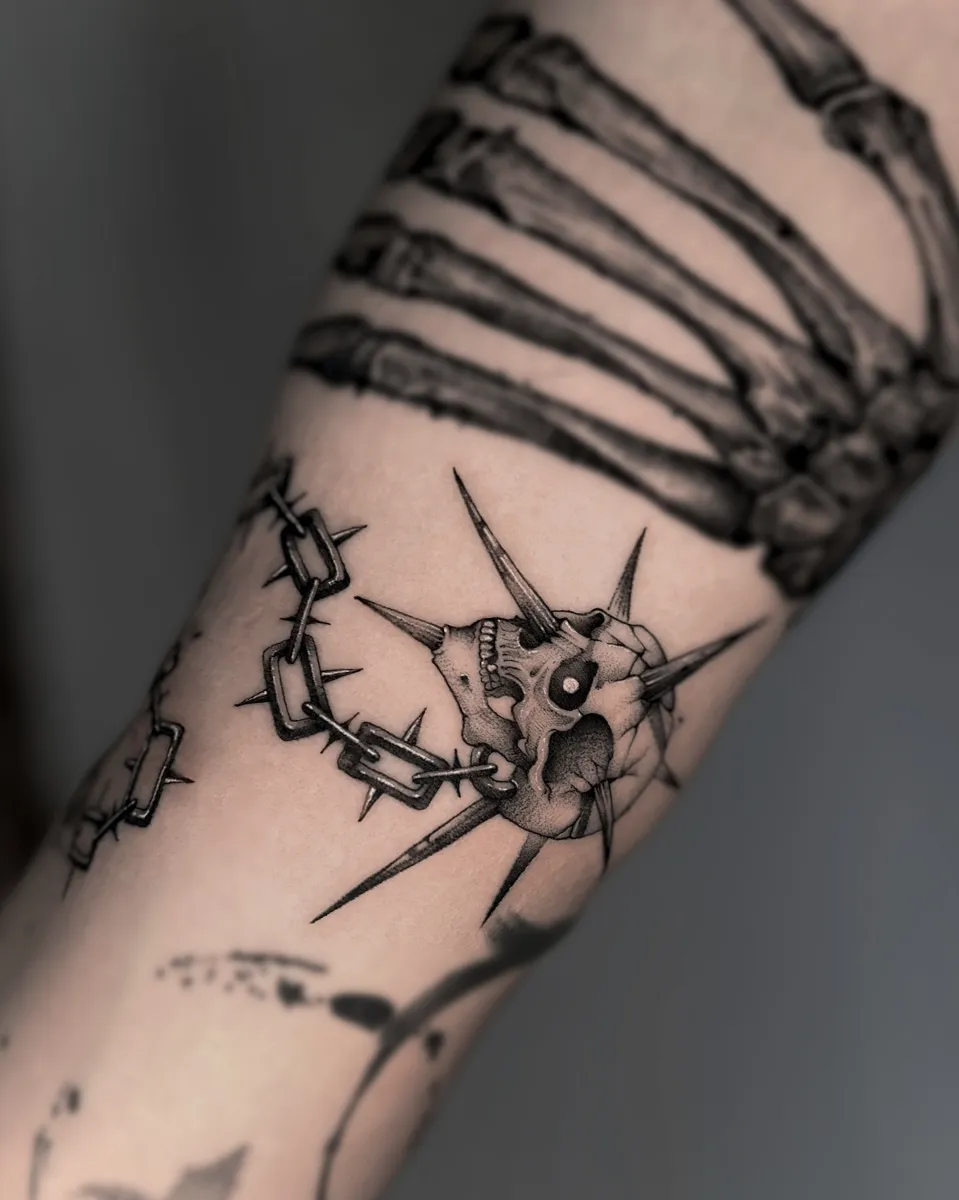 해골 철퇴 무기 빈칸채우기 블랙워크 타투 - 1