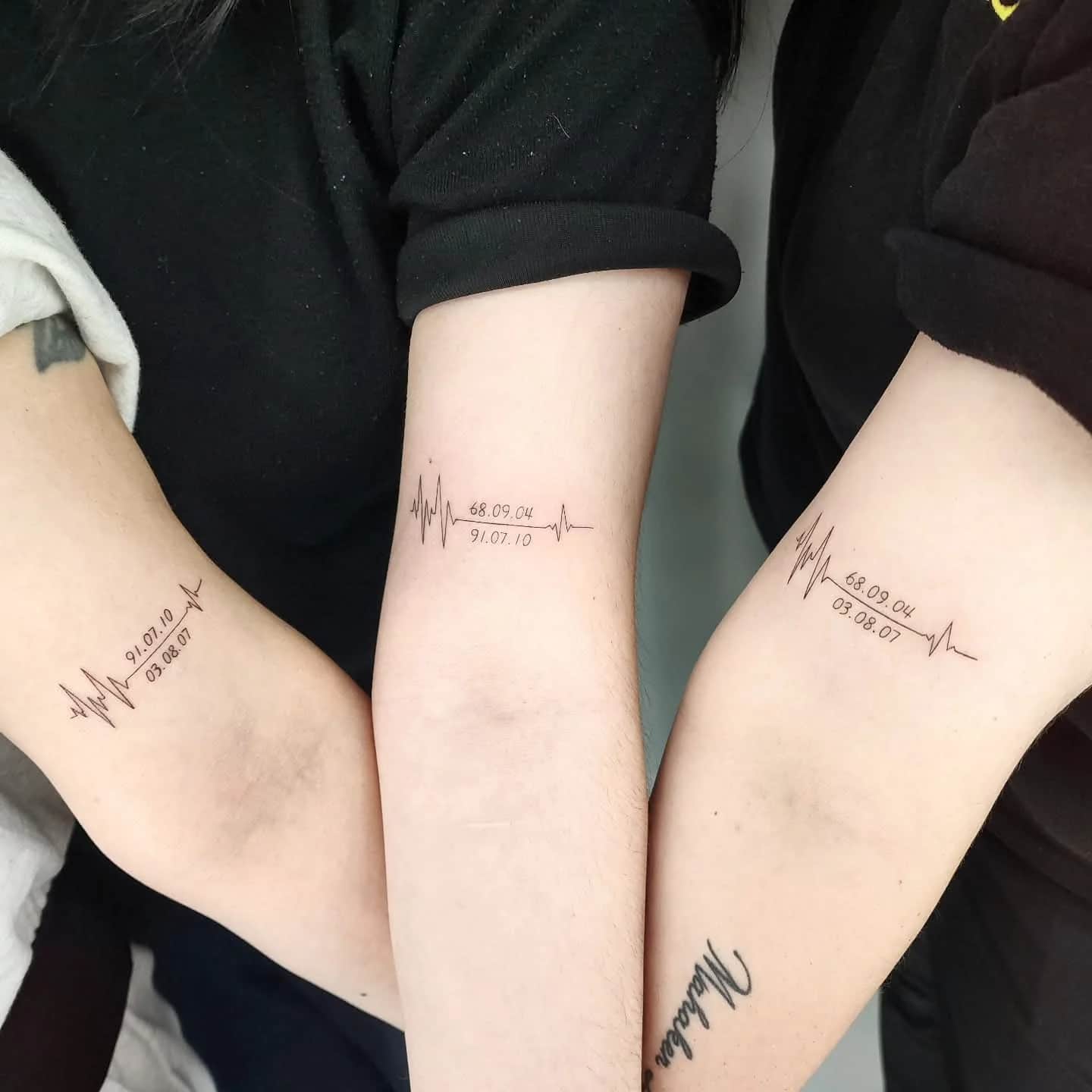가족 레터링타투