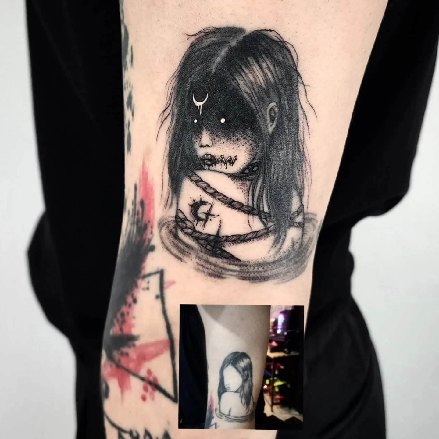 다크사이드 터치업타투