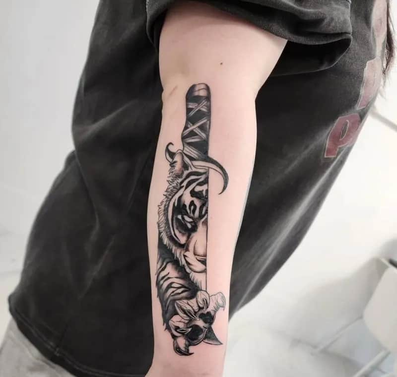 전주칼타투호랑이타투