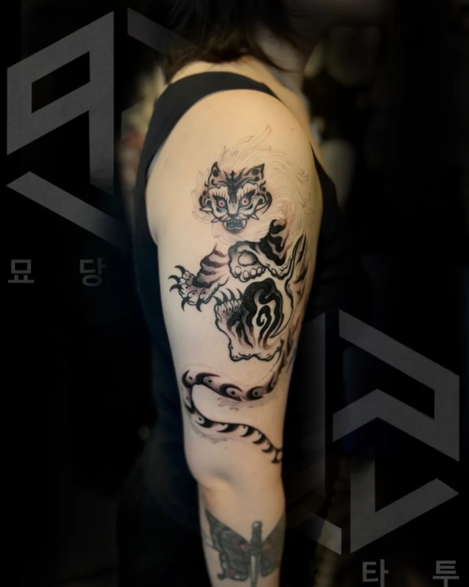 장산범, 호랑이 - 1