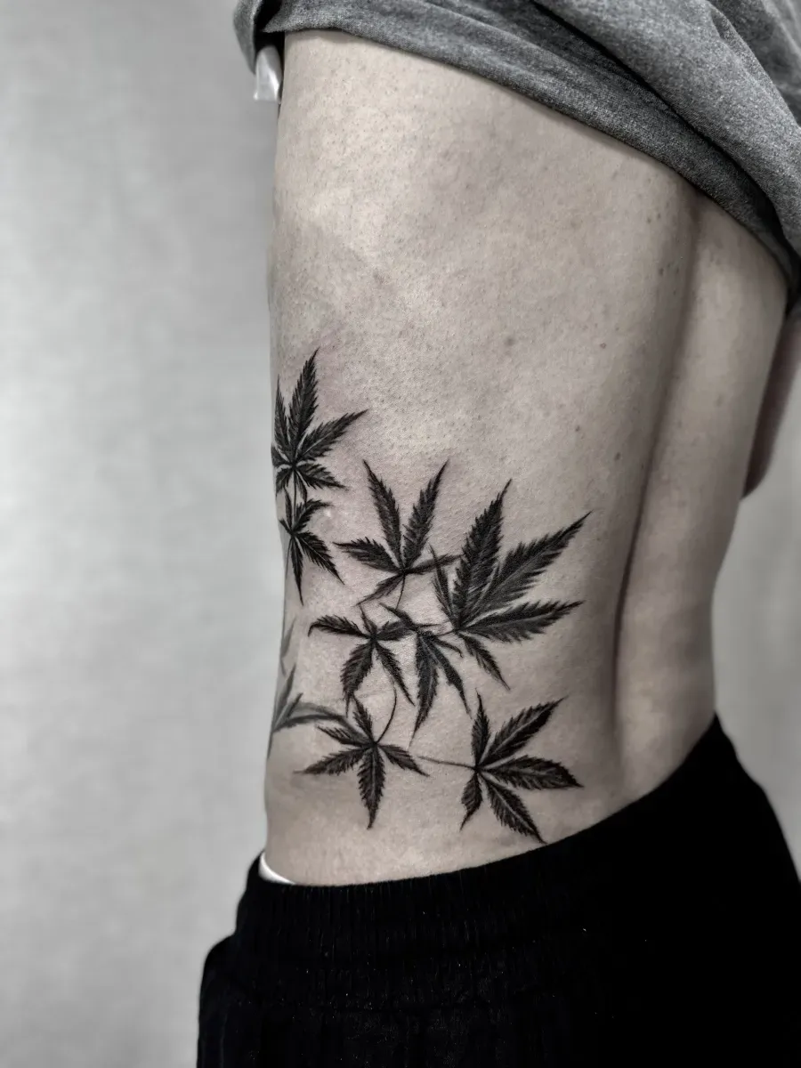 단풍나무잎 블랙워크