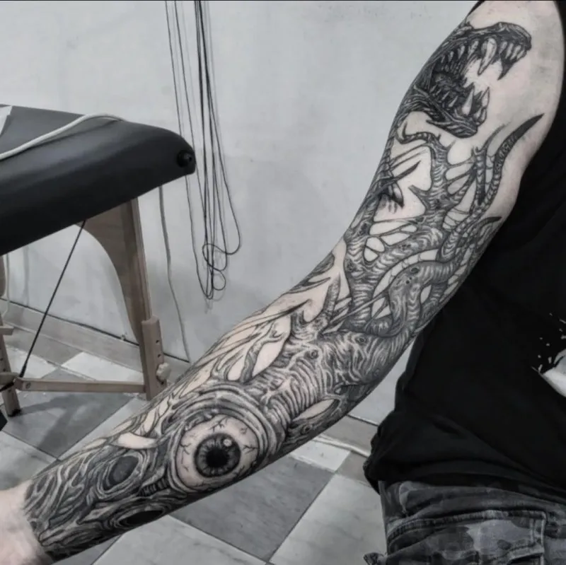 긴팔 블랙워크 다크 크리쳐