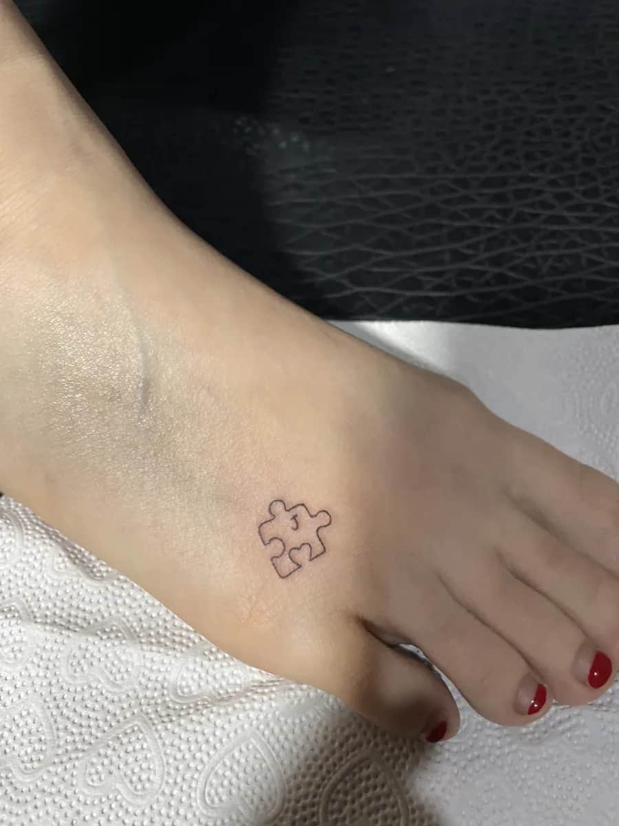 발등 미니 타투