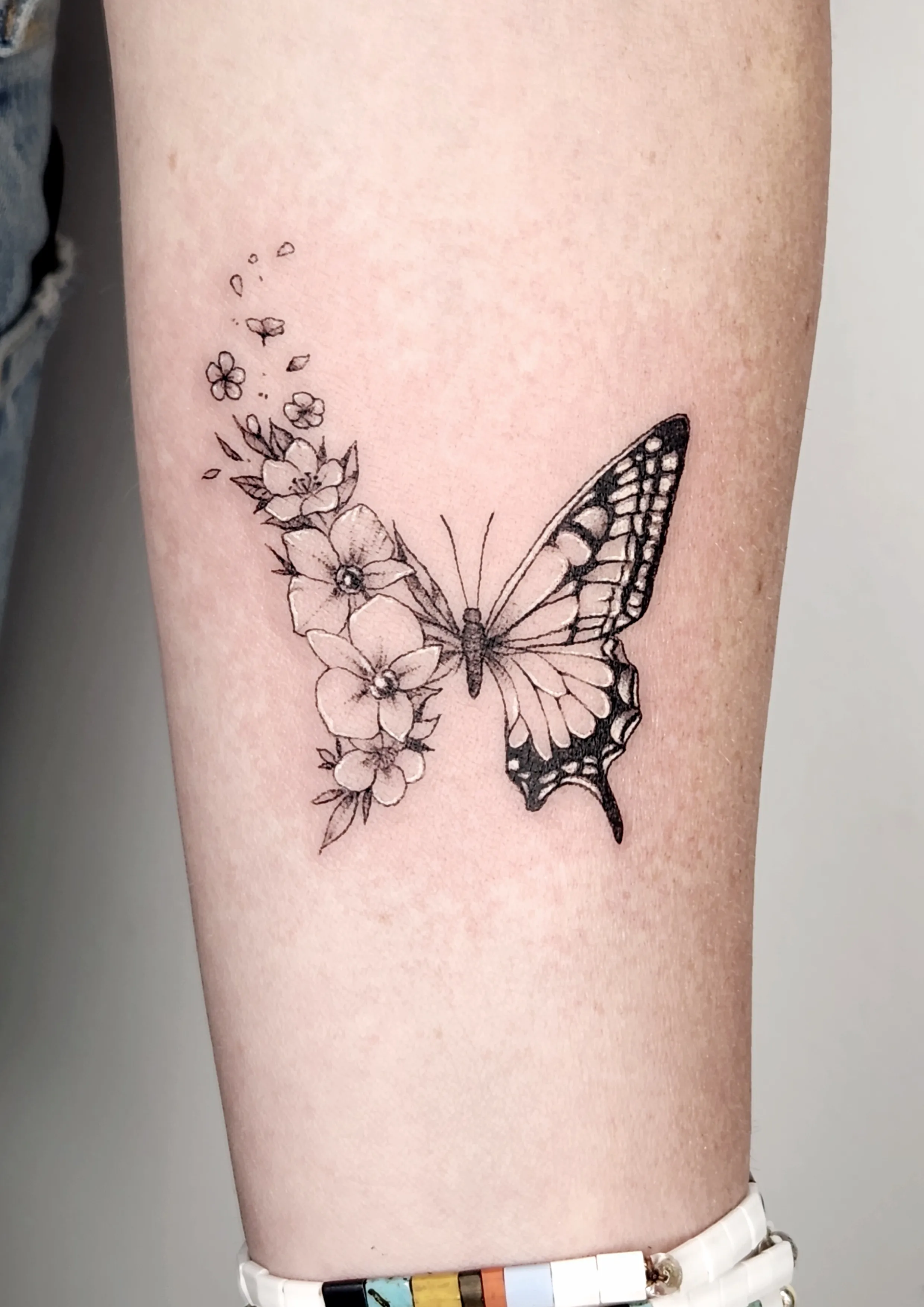 꽃 나비 타투