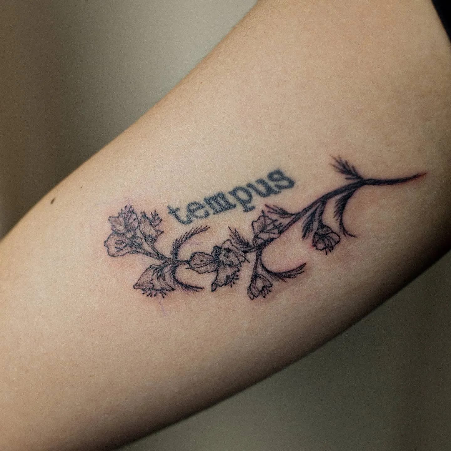 탄생화 블랙워크 tattoist_petal