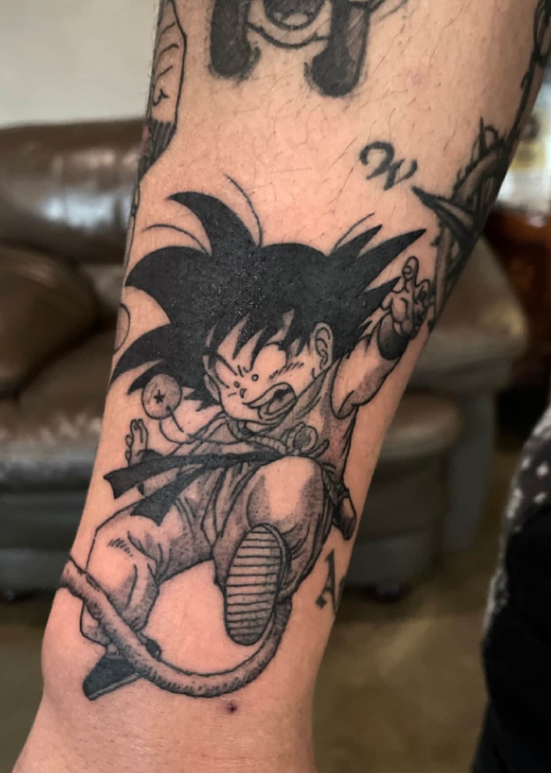 ๋๋๊ณค๋ณผ ์์ค๊ณต