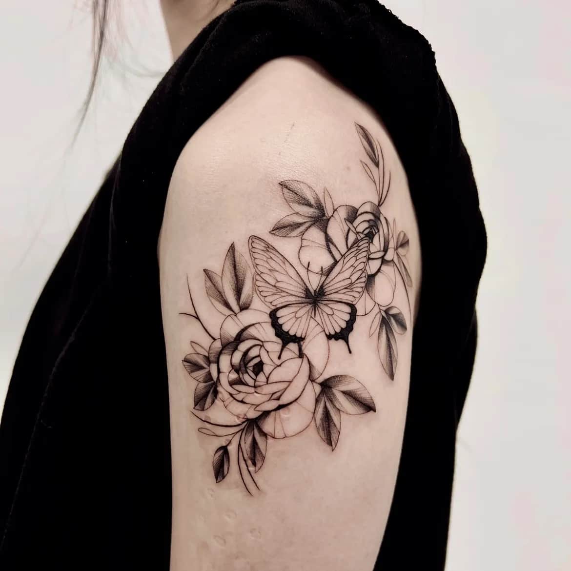 꽃과 나비의 조화 🦋