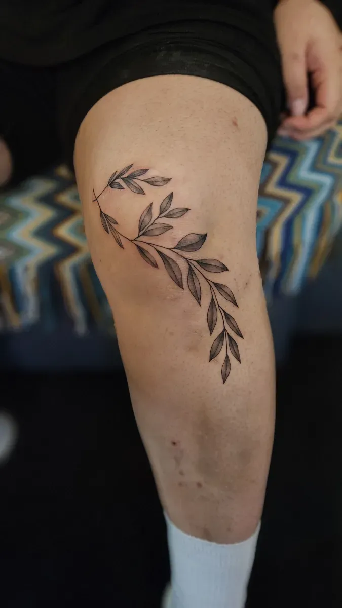올리브 나뭇잎 타투