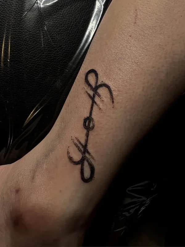 나쁜기운을 멀리하는 룬 붓터치타투 고대어타투