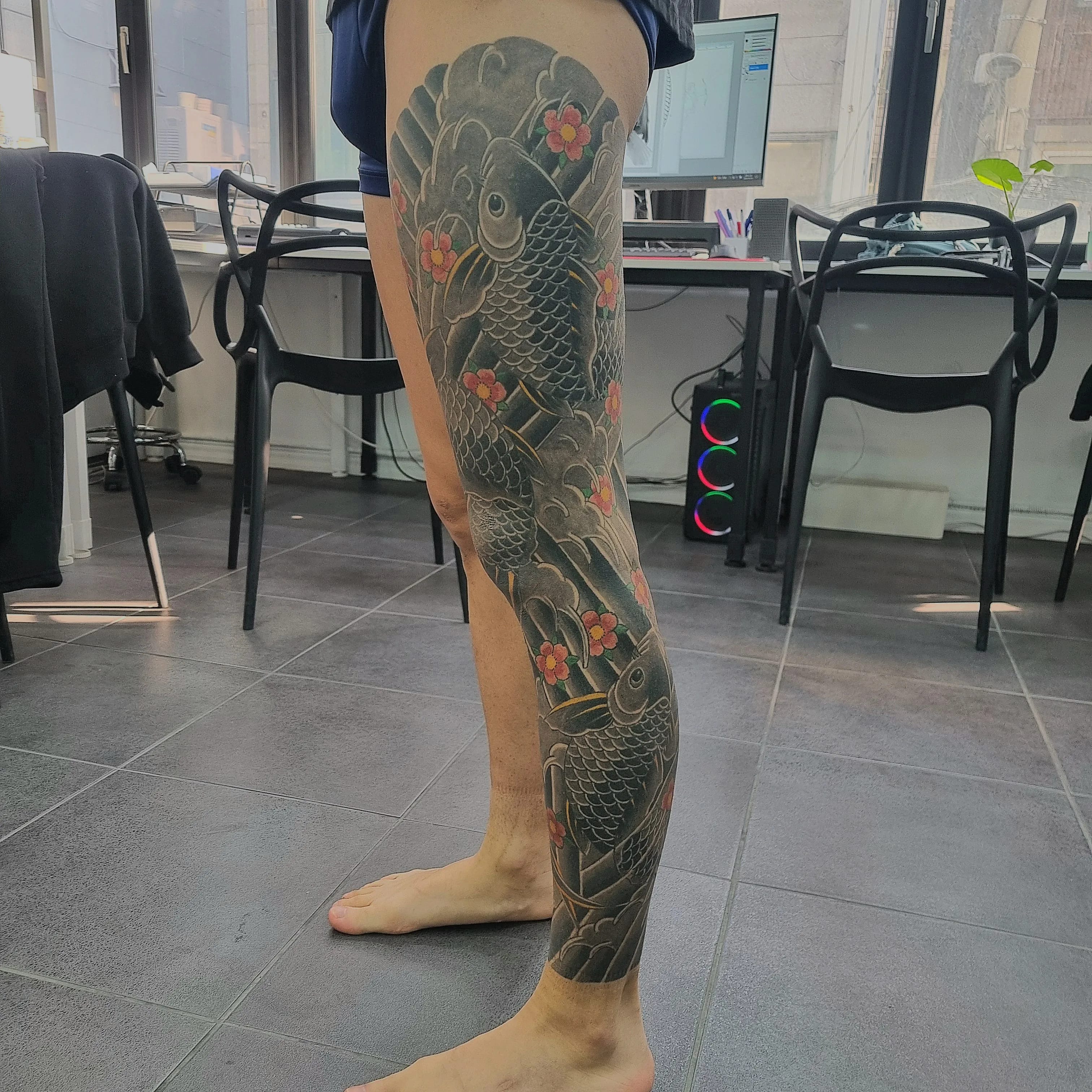 ์ด๋ ์ฆ๋ฏธ ๊ธด๋ค๋ฆฌํํฌ ์์ดํํฌ