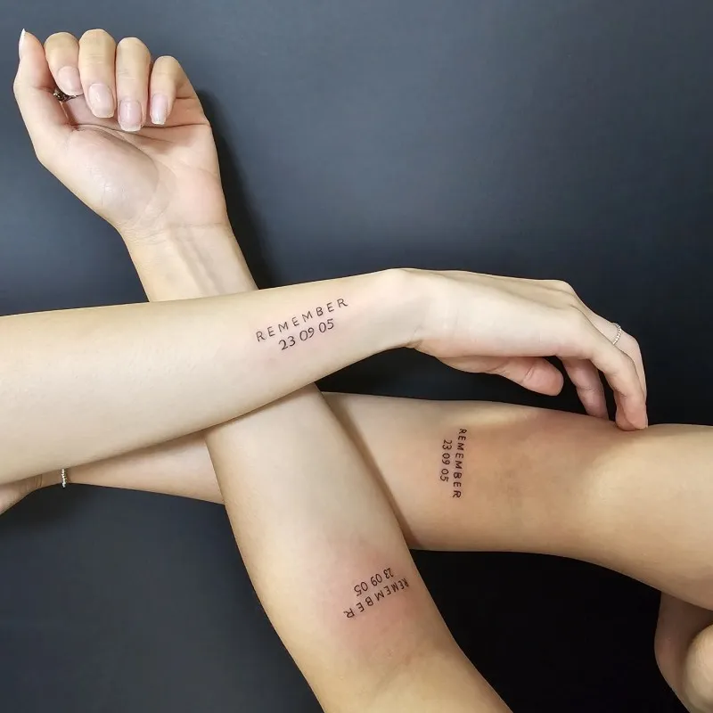 가족레터링타투