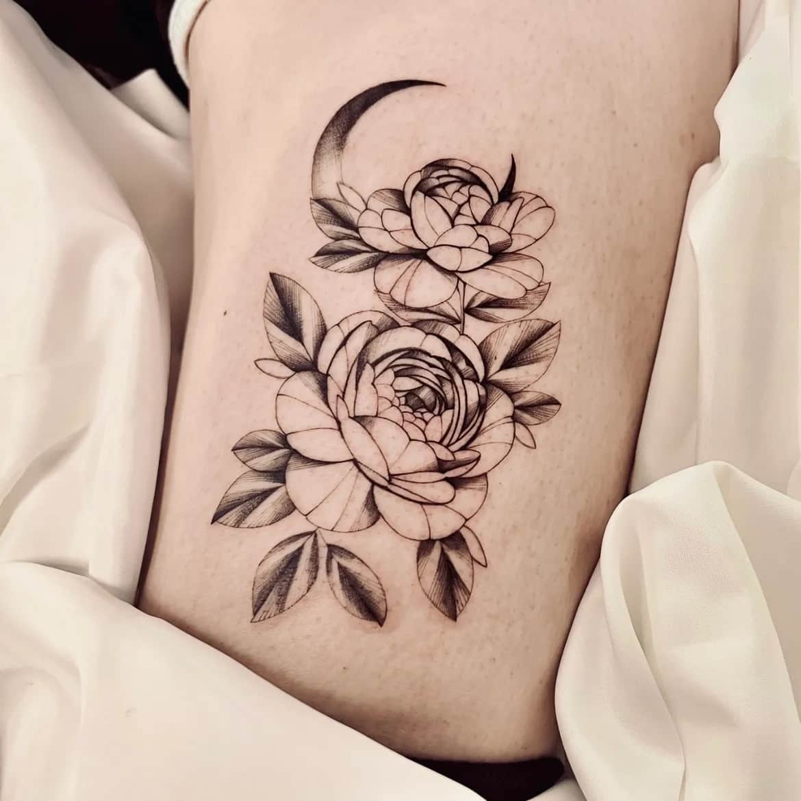꽃과 달 🌙