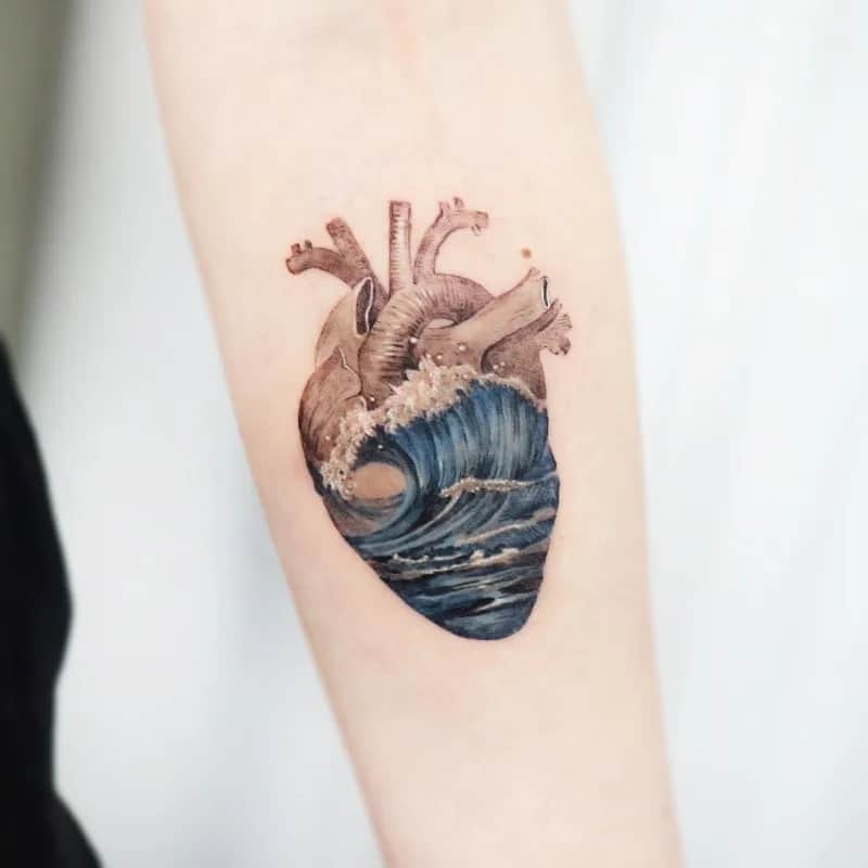 심장 파도 타투