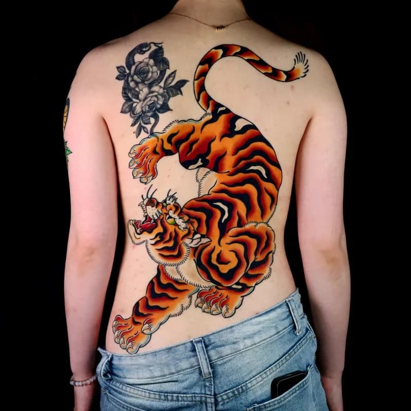 ํธ๋์ด ๋ํค๋ณด๋ฆฌ ์ด๋ ์ฆ๋ฏธ