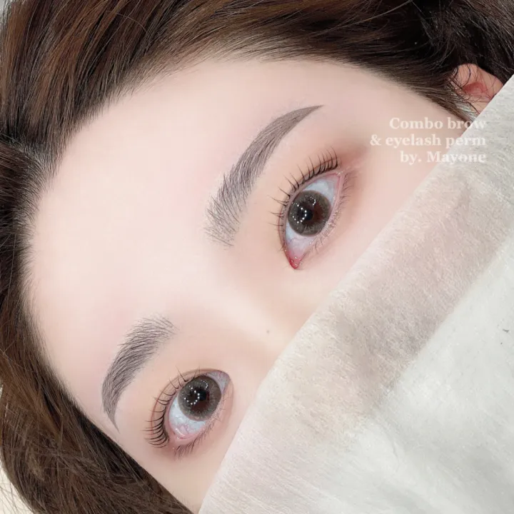 여자콤보눈썹