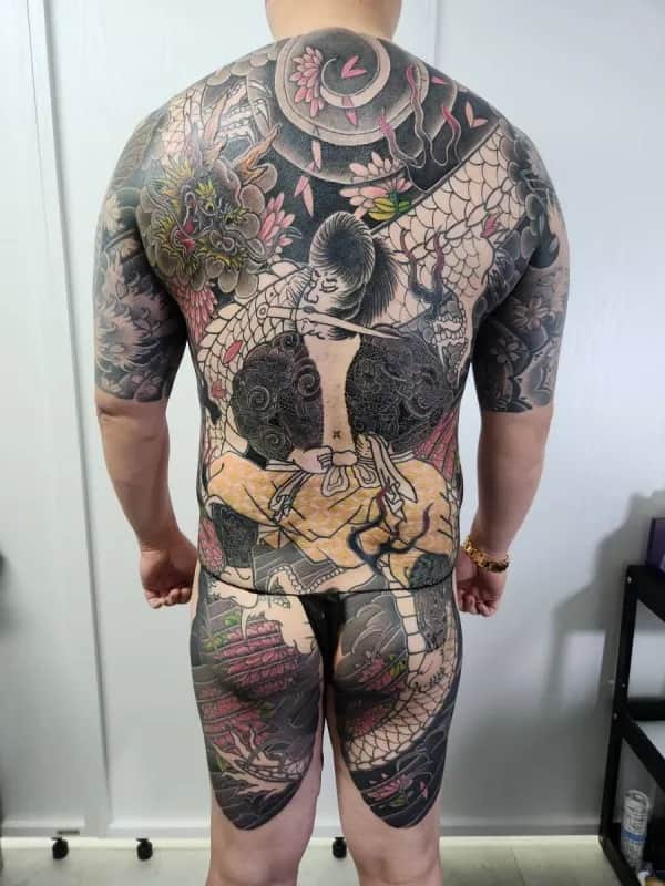 구문룡 등허벅지 진행중, 대구타투, 대구이레즈미, 대구등판타투, 대구 구문룡타투, 등판타투