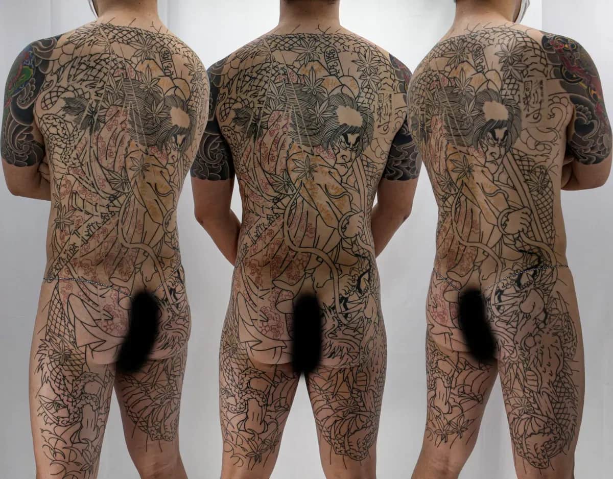 스사노우노 미코토 등벅지