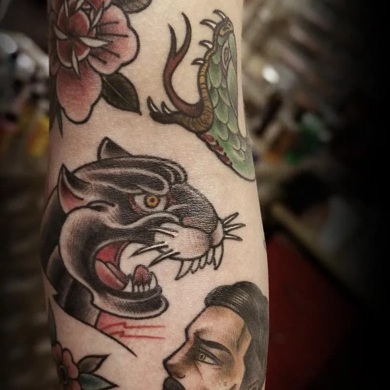 ์ฌ๋์ค์ฟจ ํฌ์ - 1