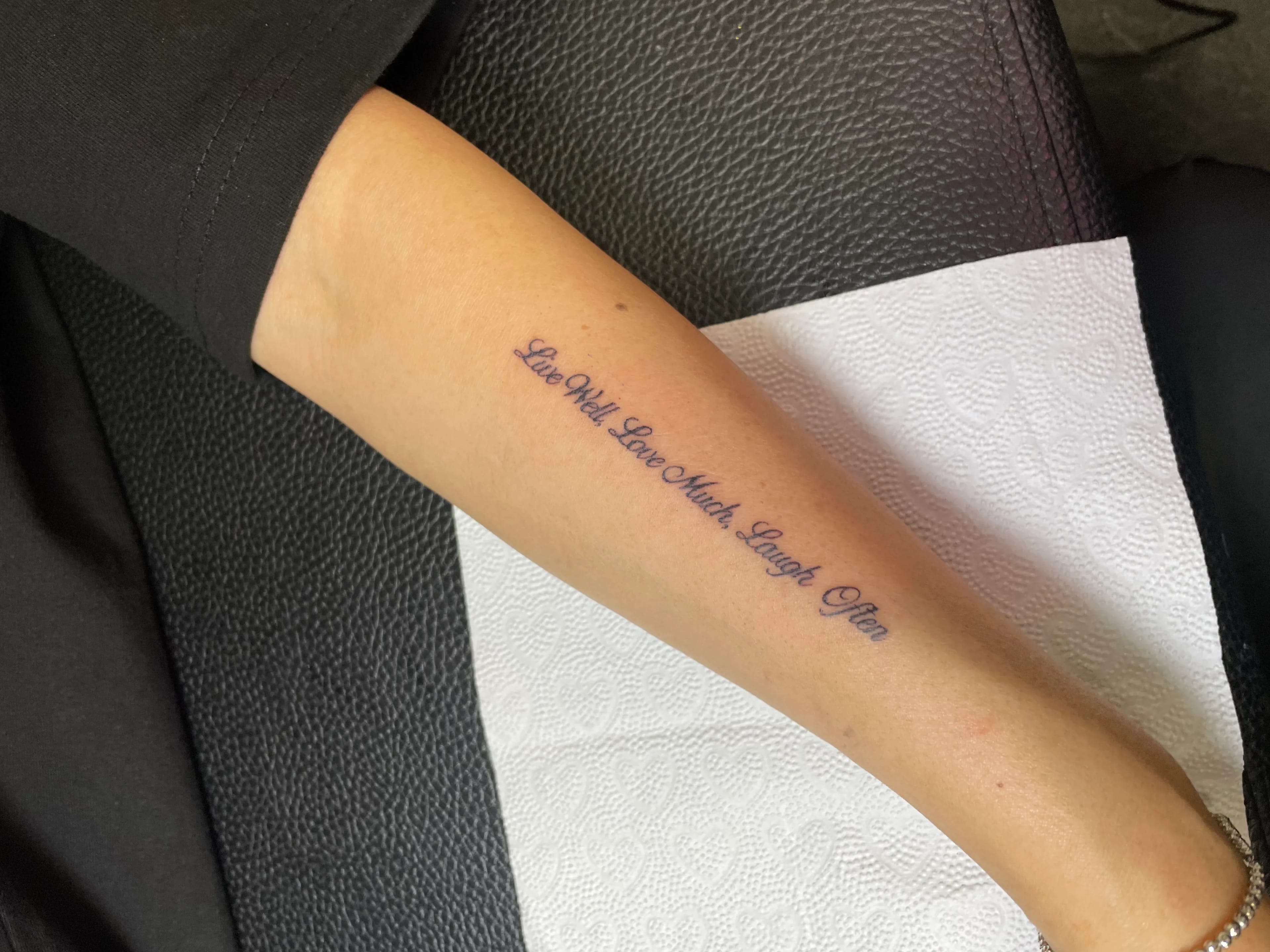 레터링 타투 정교하고 예쁜 나만의 비밀(ft. 신설동, 제기동, 보문동 타투 유명한 곳)