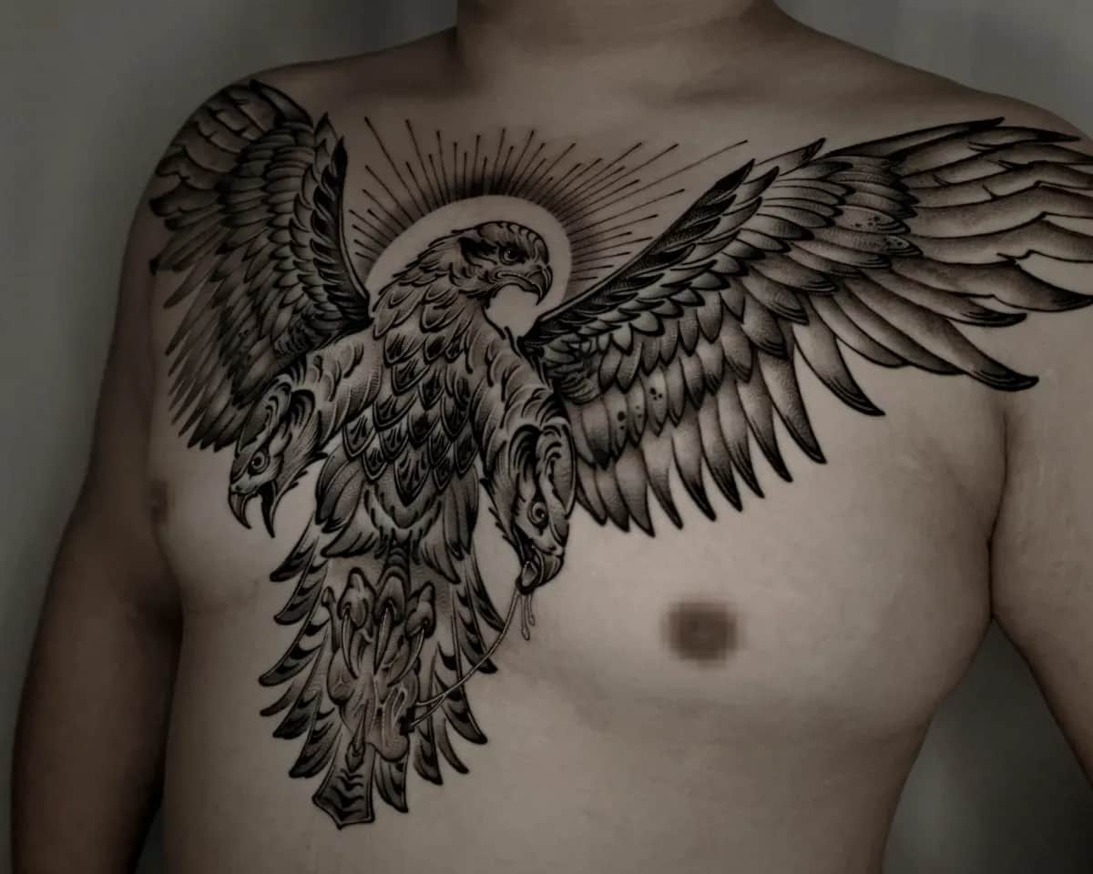 가슴앞판 매 삼두일족오 블랙워크 타투