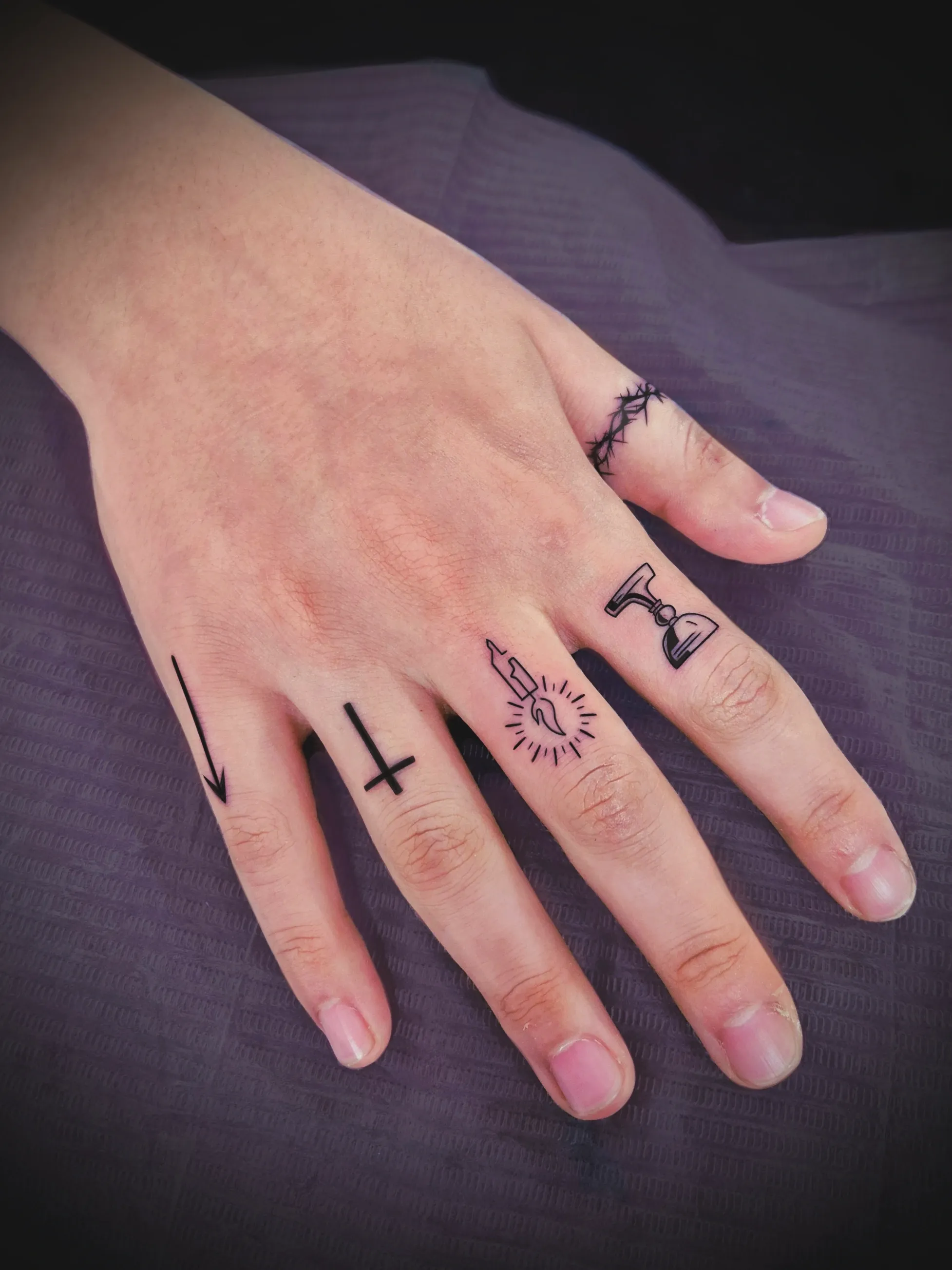 반지타투 . 종교타투 . 십자가타투