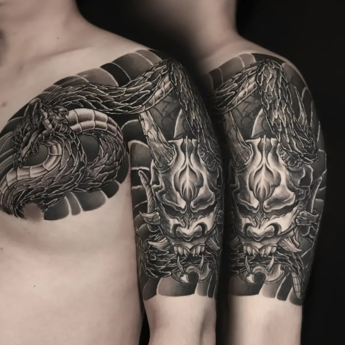 한야 뱀 가슴 반팔 커버업