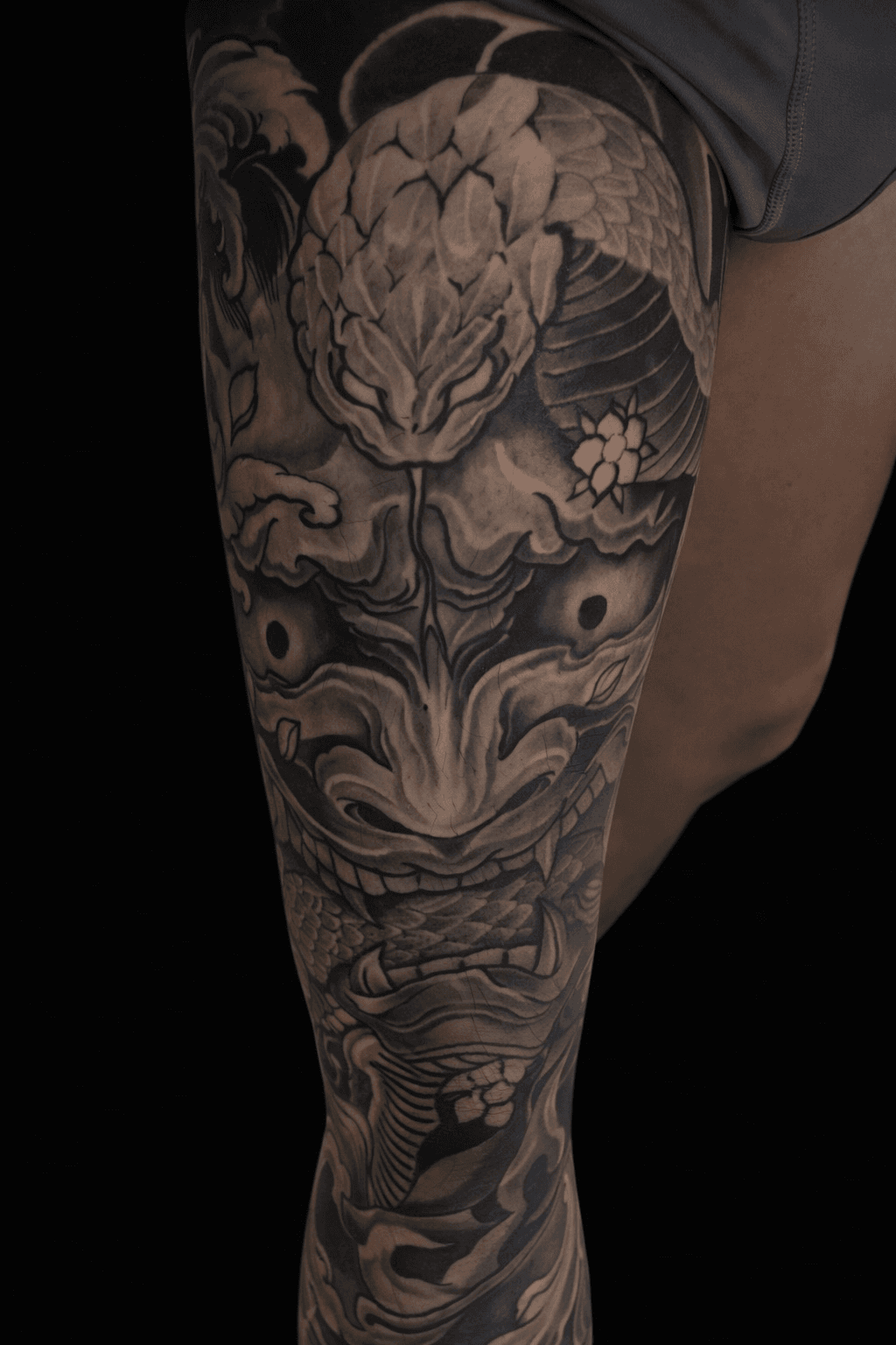 ๋ด์ฌํจ๋์ฆ ์ด๋ ์ฆ๋ฏธ ํ์ผ(๊ธด๋ค๋ฆฌ)