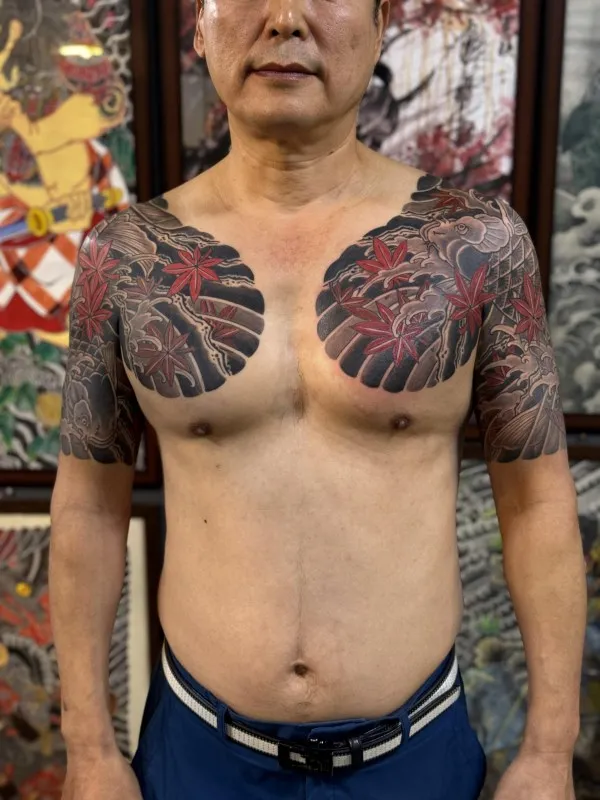 잉어 양 가슴반팔