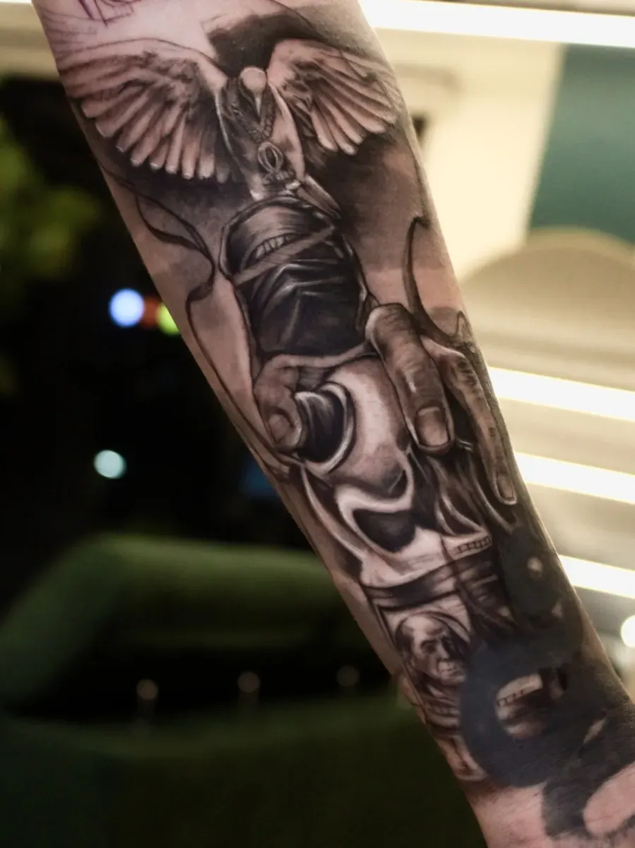 ๋ธ๋์ค๊ทธ๋ ์ด ์ปค๋ฒ์
์น์นด๋
ธ