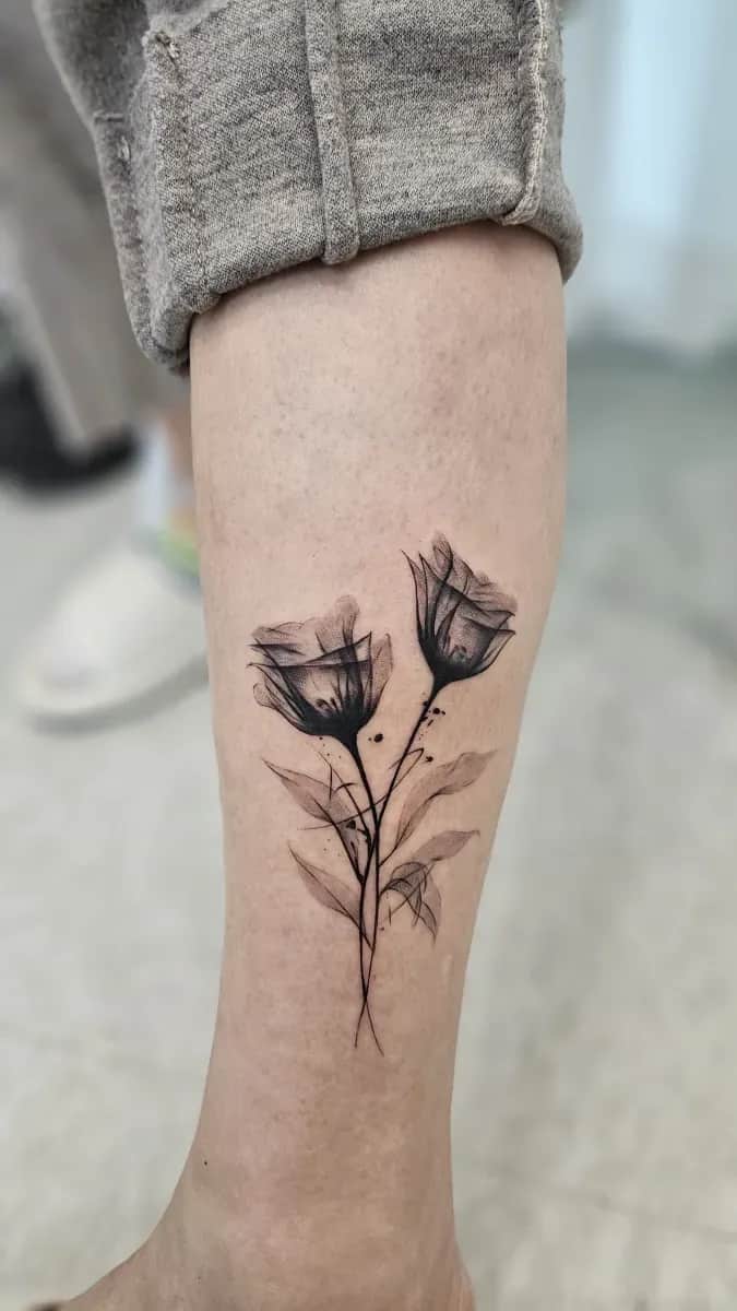 블랙 플라워 타투