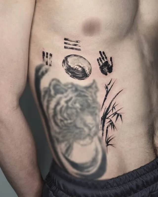 태극기 먹 타투