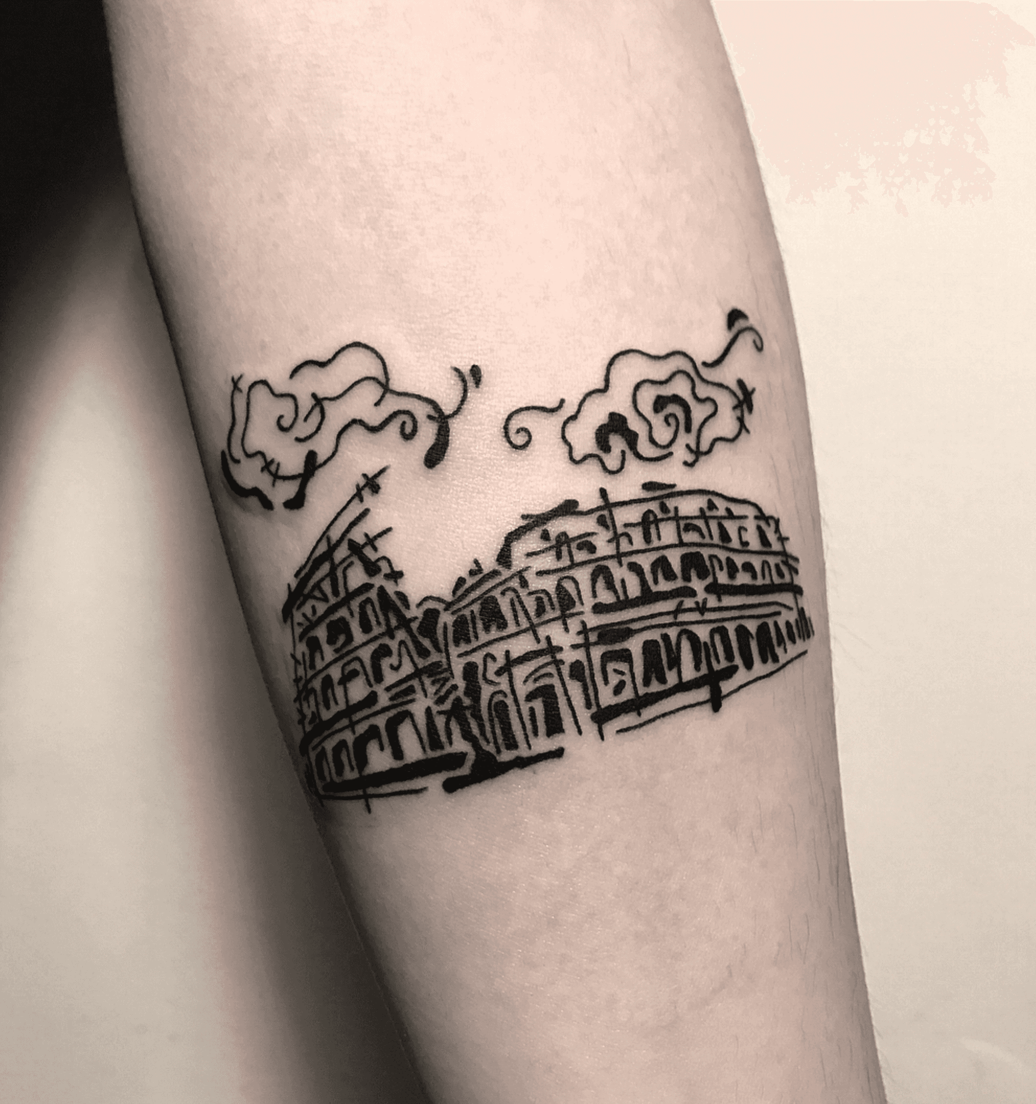 콜로세움 건물 타투