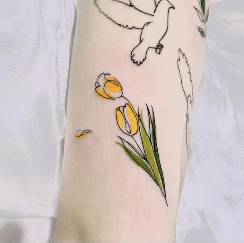 부산타투 서면타투 감성타투 꽃타투 튤립타투