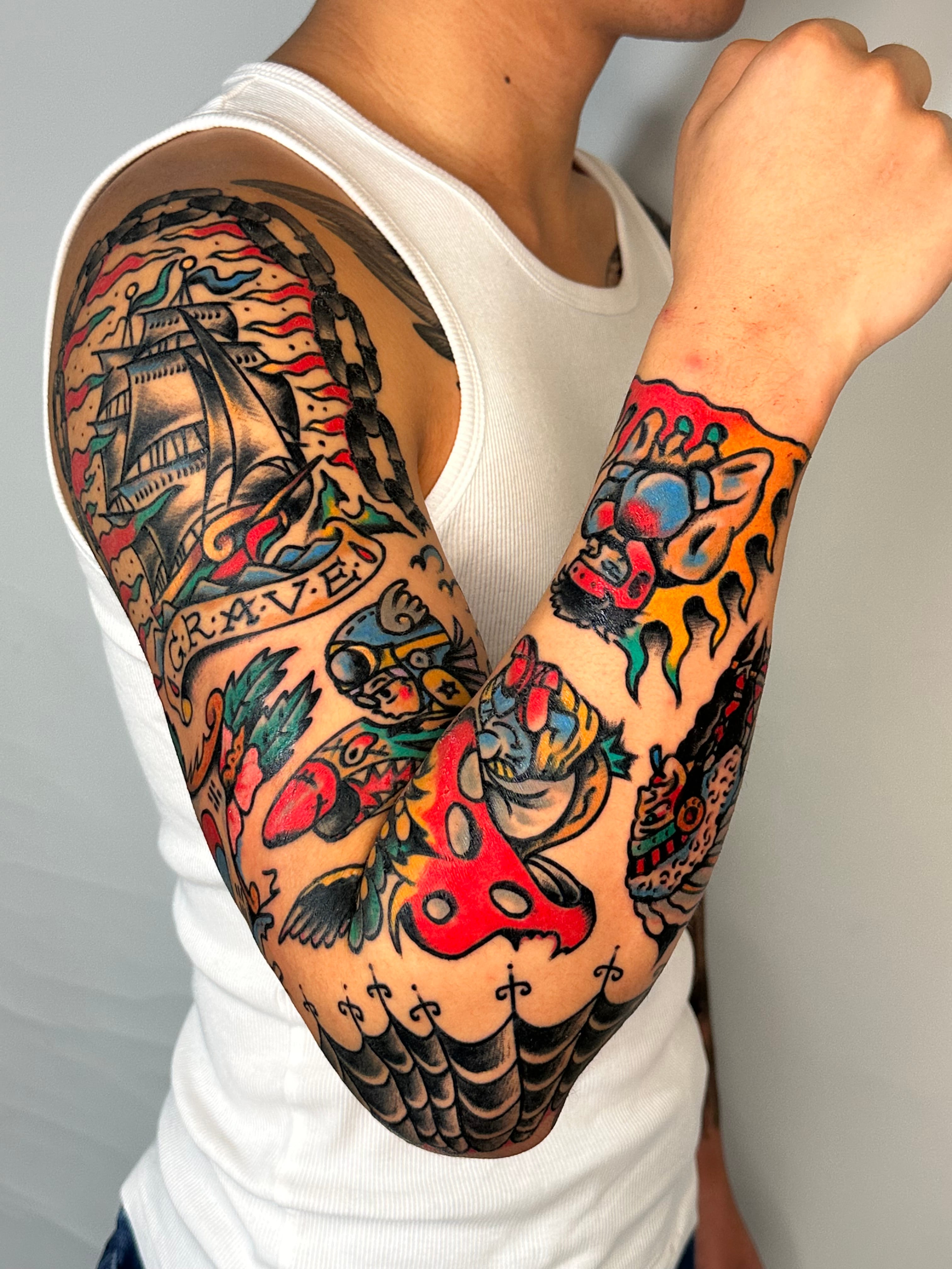 ์ฌ๋ฌ๊ฐ์ง ๊ทธ๋ฆผ ๊ธดํํํฌ